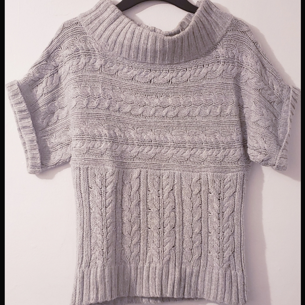 Short-Sleeved Knit Sweater